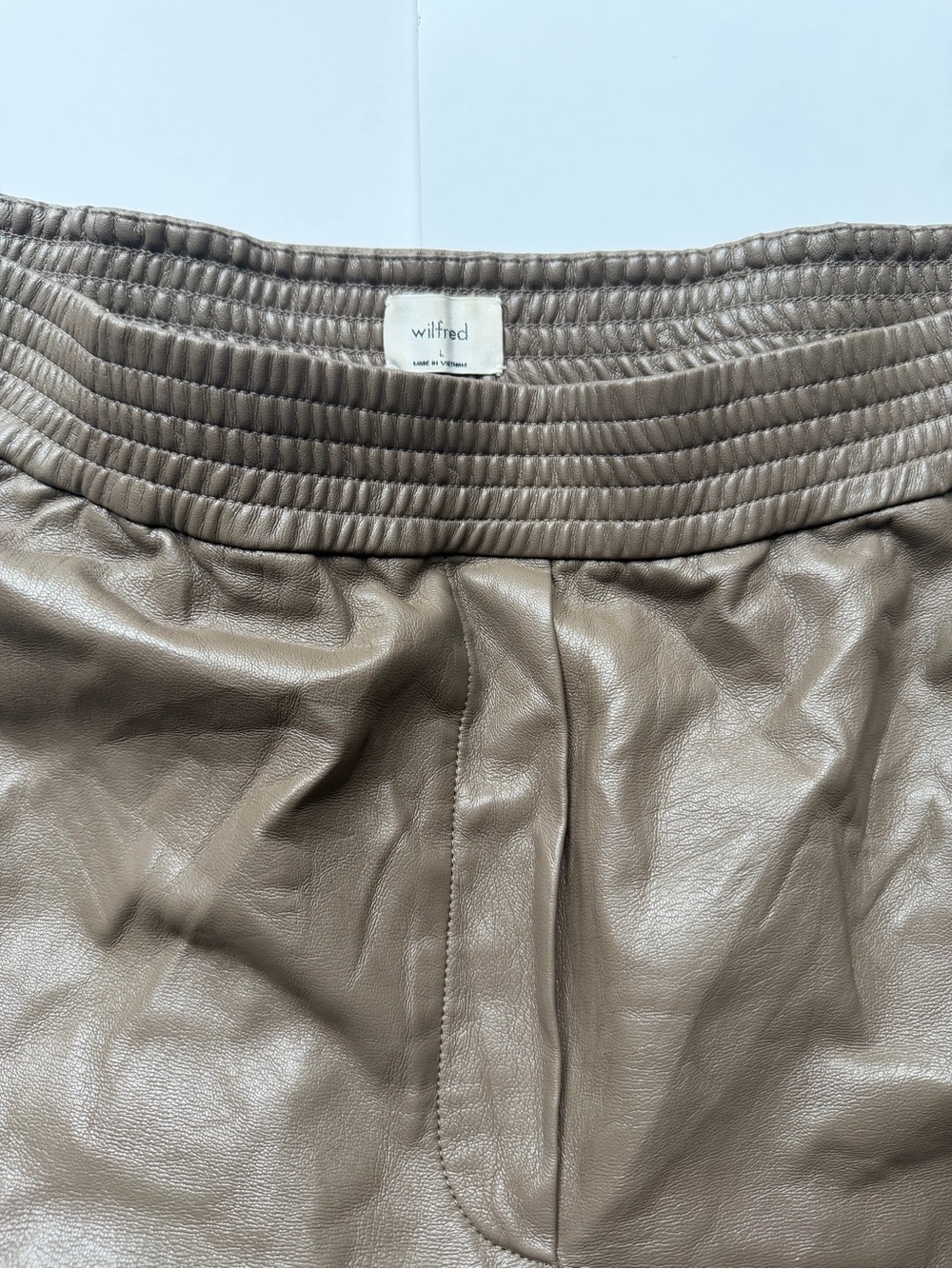 Wilfred Aritzia Taupe Vegan Leather Pull-On Pants High Rise Straight Leg - Picture 9 of 11